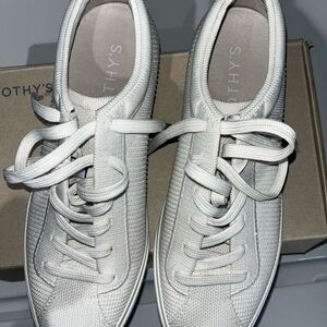 Rothy lace up sneaker